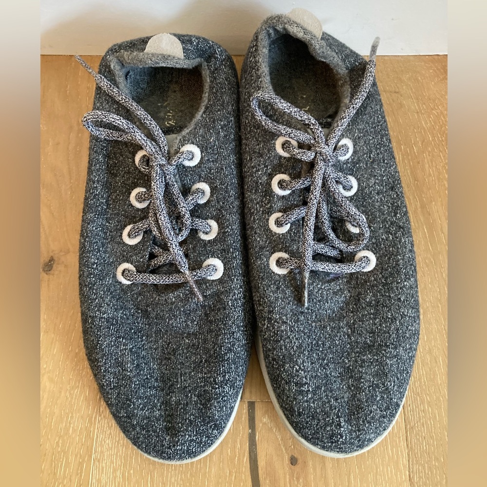 NOT AVAILABLE Women’s allbirds shoes size 10
